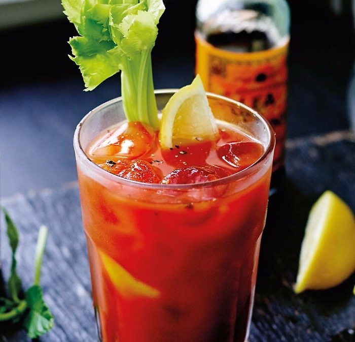 Cocktail,  granite e centrifugati a rischio: il ghiaccio &egrave; contaminato