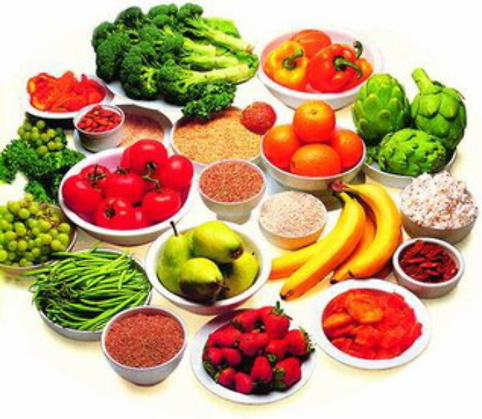 Men&ugrave; di Ferragosto: verdure crude, insalate, cotture brevi e attenzione al barbecue