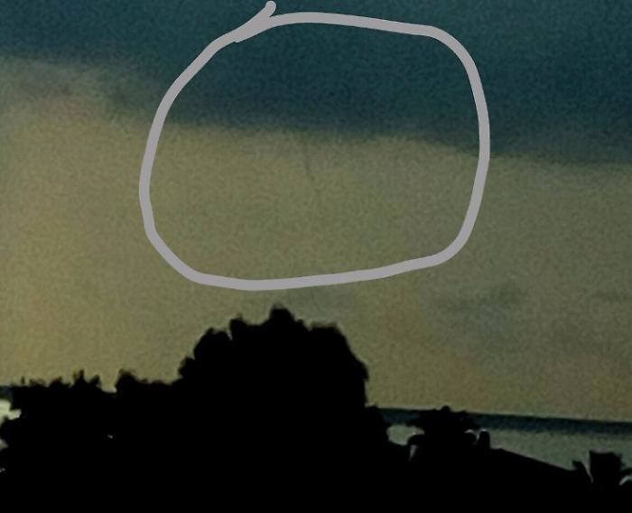 Tromba d'aria al largo del mare di Riposto