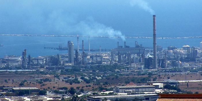 Licenziati 30 lavoratori della Pellegrini all'Isab di Melilli