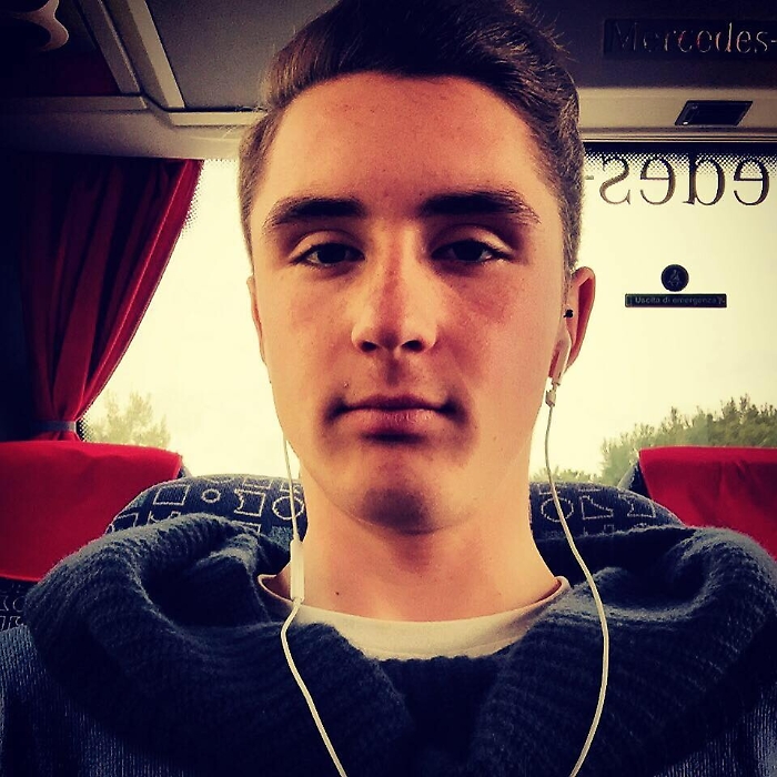 Agrigento: 17enne perde il controllo dello scooter e muore, grave coetanea