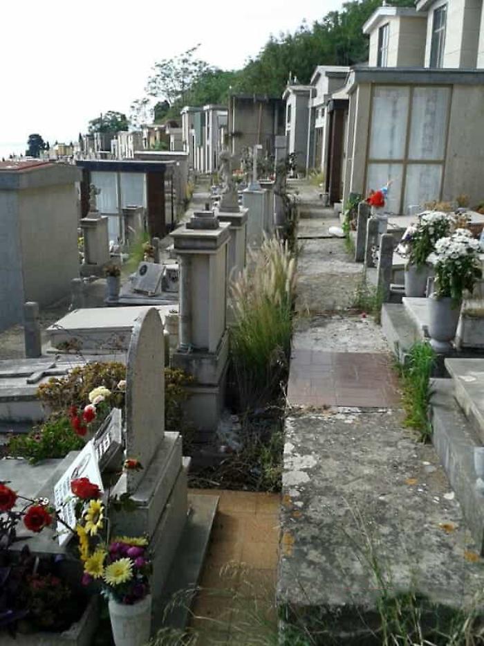 Defunti in attesa di essere tumulati ai "Rotoli": scioperano operai Reset