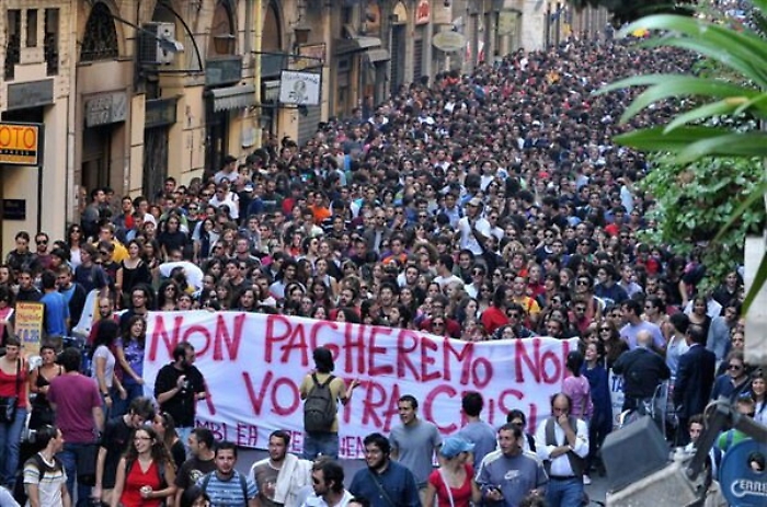 &laquo;Non siamo schiavi&raquo;,  a Palermo studenti protestano contro l'alternanza