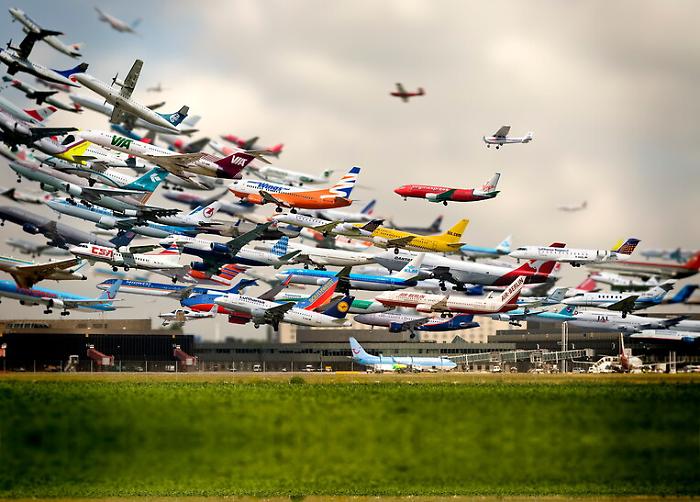 Aerei,  la continuit&agrave; territoriale un miraggio: Sicilia condannata al caro-tariffe