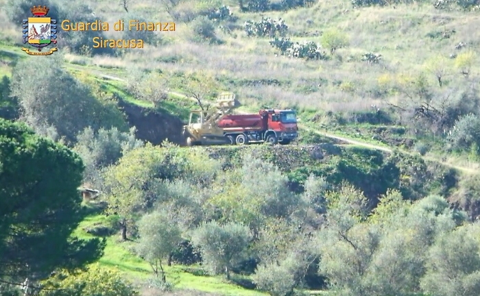 Carlentini, sequestrata cava abusiva in un'area &ldquo;vincolata&rdquo;