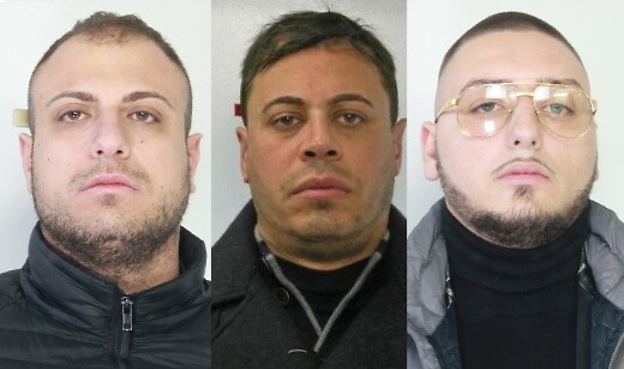 "Pizzo" di 1000 &euro; al mese a titolare discoteche di Catania dal clan Cappello: tre arresti