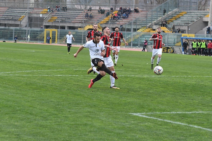 Serie D, per il Messina l'illusione del colpaccio dura solo un tempo