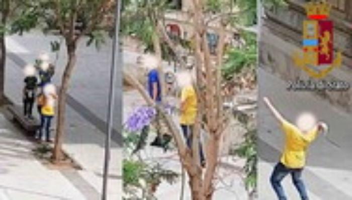 Vittoria, balordi vandalizzano l'isola pedonale: arriva la Polizia e ne denuncia due