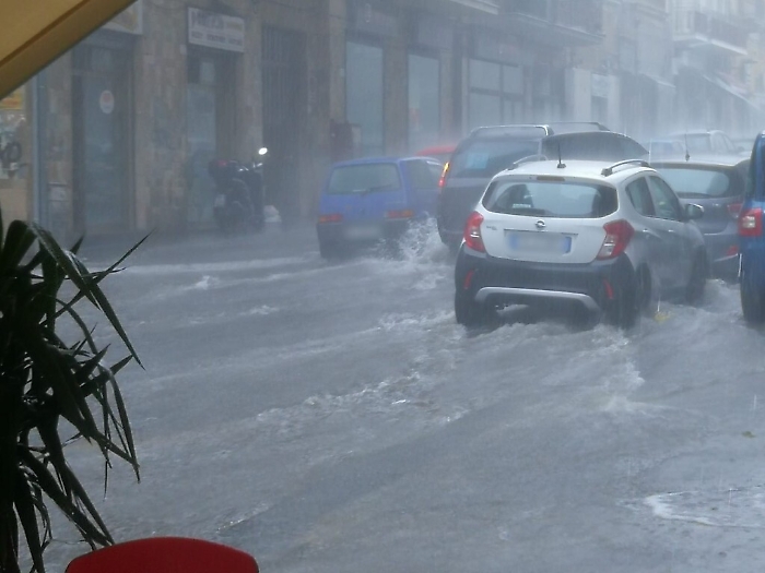 Nubifragio a Catania e in provinciaNumerosi allagamenti e traffico in tilt