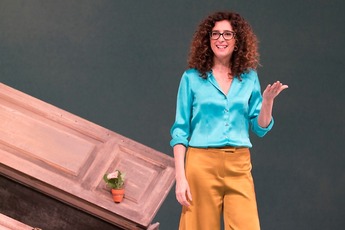 Teresa Mannino con "Sento la terra girare" torna a far ridere la sua Sicilia