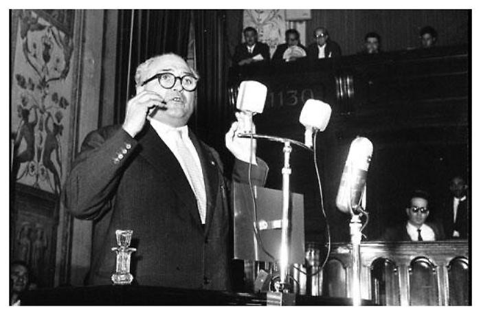 In Sicilia 60 anni fa nasceva il governo Milazzo: segn&ograve; un'epoca