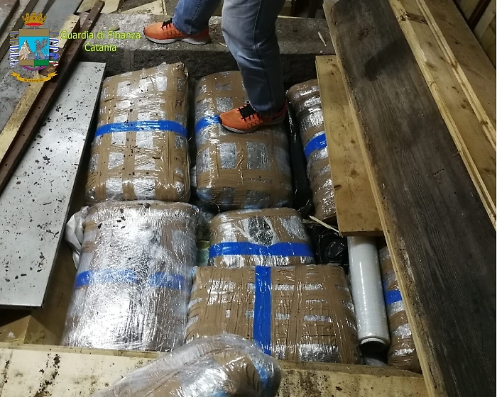 Catania: invasione di marijuana albanese, sequestrato carico da 140 kg