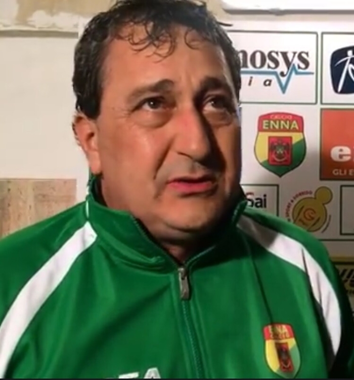 Calcio: la fiaba dell'Enna non &egrave; solo il primo posto in classifica, ma i 33 anni che separano 2 giocatori