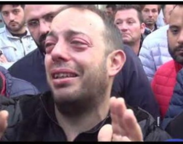 Casteldaccia, il dolore senza fine  dell'uomo che ha perso 9 familiari: &laquo;Il Natale per me non esiste pi&ugrave;&raquo;