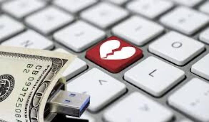 Catanesi vittime di romance scam,  l'&laquo;amore&raquo; sui social chiede soldi...  
