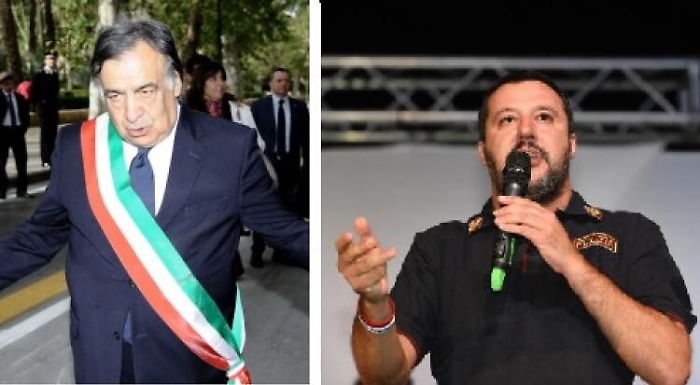 Orlando rilancia la sfida a Salvini:&laquo;Iscrivo 4 migranti all'Anagrafe&raquo;