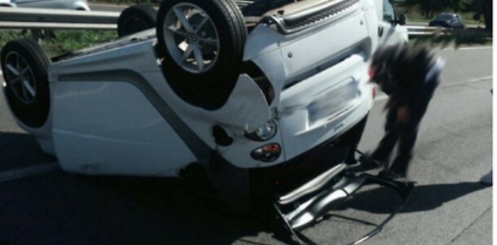 San Cipirello, auto si ribalta: per 63enne non c'&egrave; nulla da fare