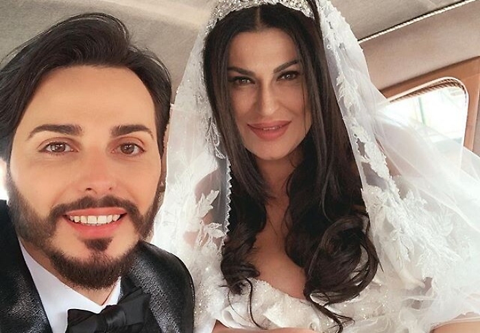 Tony Colombo, neomelodico palermitano, si sposa a Napoli : citt&agrave; in festa