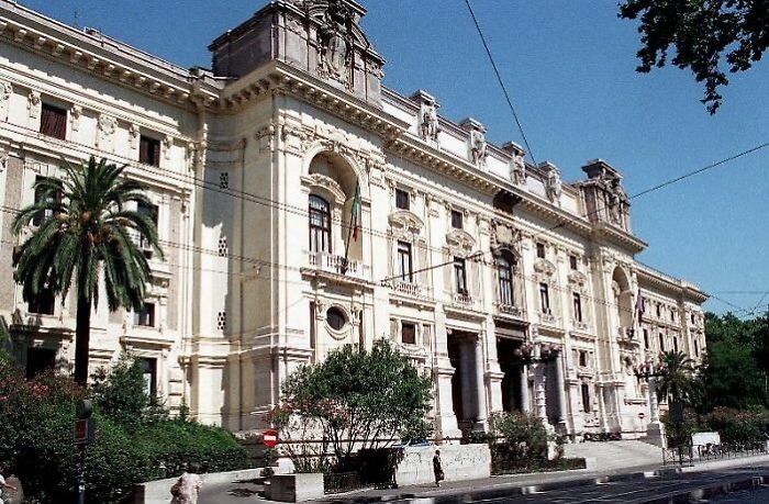 Gela, il Miur condannato a stabilizzare i precari della scuola