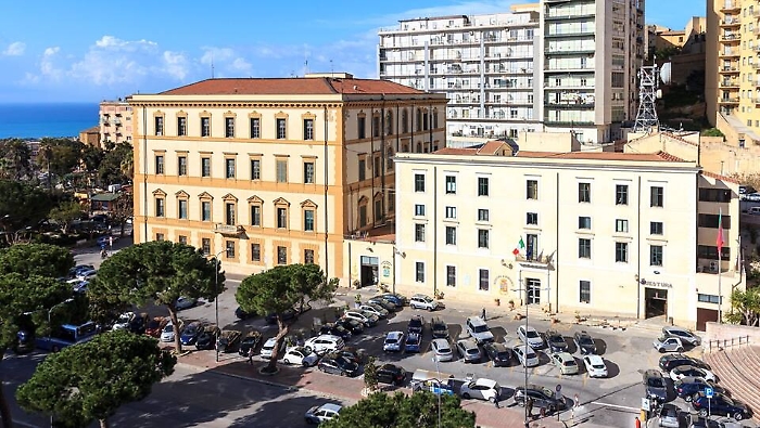 Sciacca: denunciata donna per truffa e sostituzione di persona