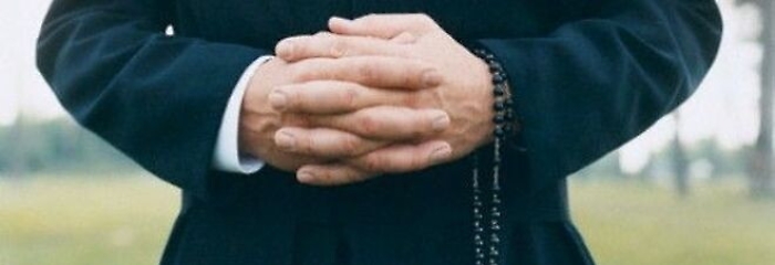 Tre anni in appello a sacerdote che molest&ograve; un ragazzo sul tram