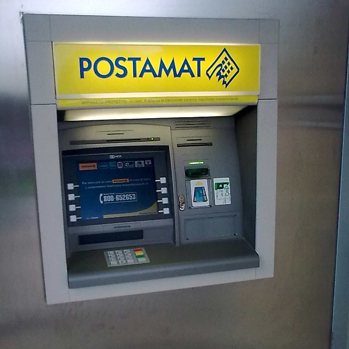 Siracusa, rapinava donne subito dopo prelievo al bancomat postale: arrestato