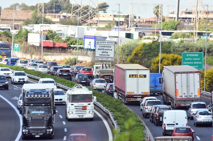 Caos lavori in Tangenziale, Regione richiama Anas che contesta ditta in appalto: di chi la colpa?