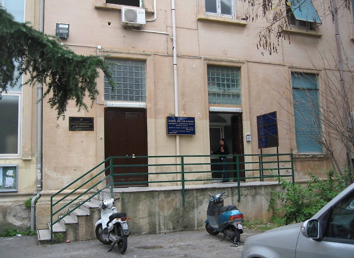 Donna trovata morta, autopsia accerta infarto ma restano dubbi