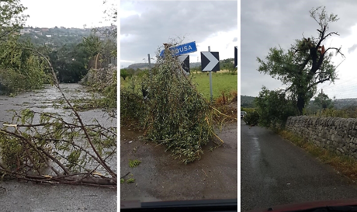 Tromba d'aria a Vittoria, danni alle colture e ad un antico fabbricato
