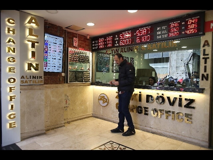 Euro parte senza scosse a 1,1308