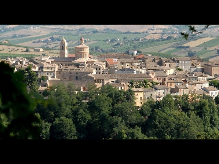 A Offida chi assume non paga le tasse
