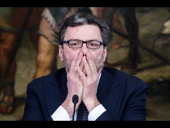 Siri: Giorgetti, nessuna melina,resta l&igrave;