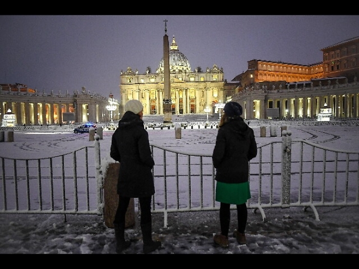 Gelo sull'Italia, nevica a Roma