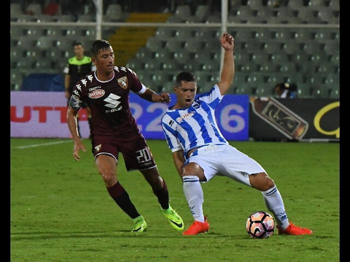 Vives saluta, ovazione pubblico Torino