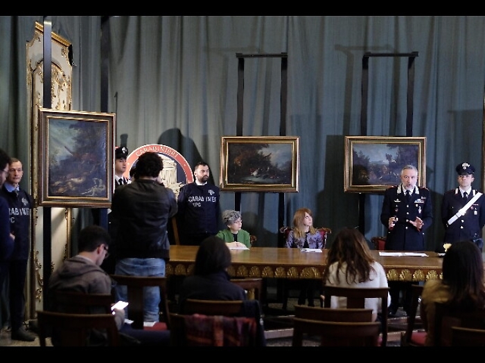 Recuperati quadri rubati Castello Agli&egrave;