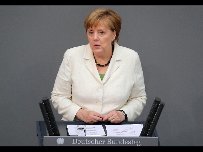 Siria: Merkel, serve dialogo con Russia