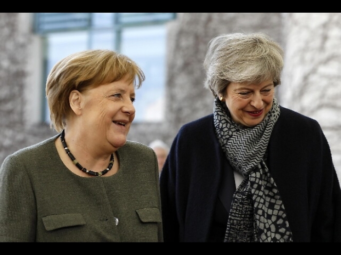 Brexit: Merkel apre a rinvio fino a 2020