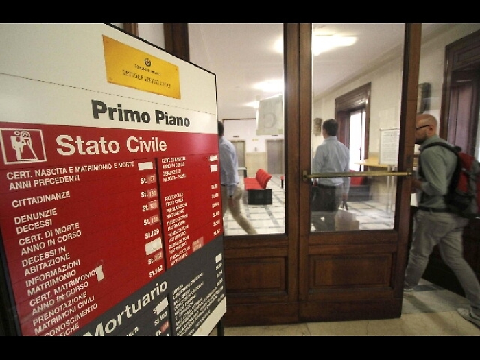 Gutgeld, in Comune denunce per documenti