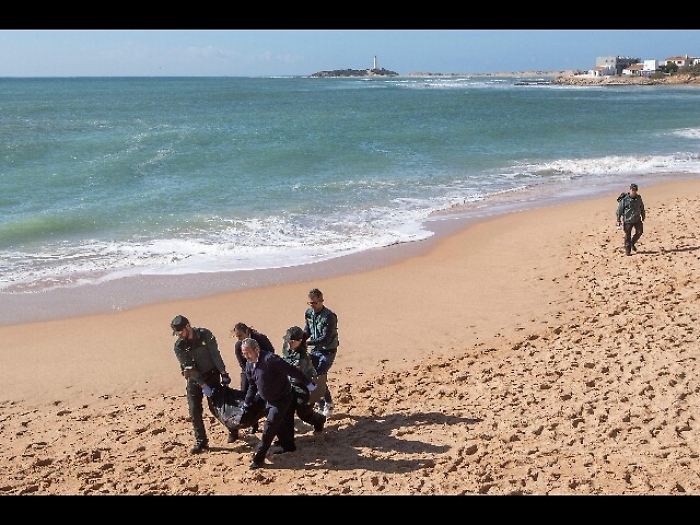 Spagna: 2 migranti morti su un gommone