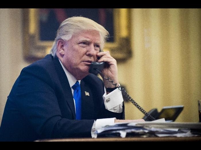 Trump:stop immigrati,caos a aeroporto Ny