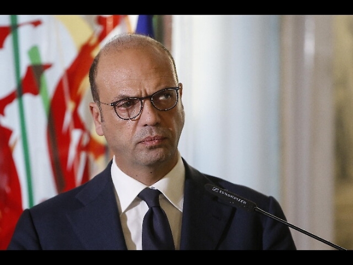 Alfano: 'facciamo tornare i giovani'