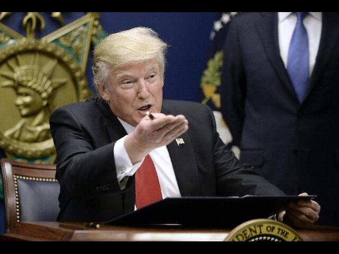 Trump,serve stretta,guardate caos Europa