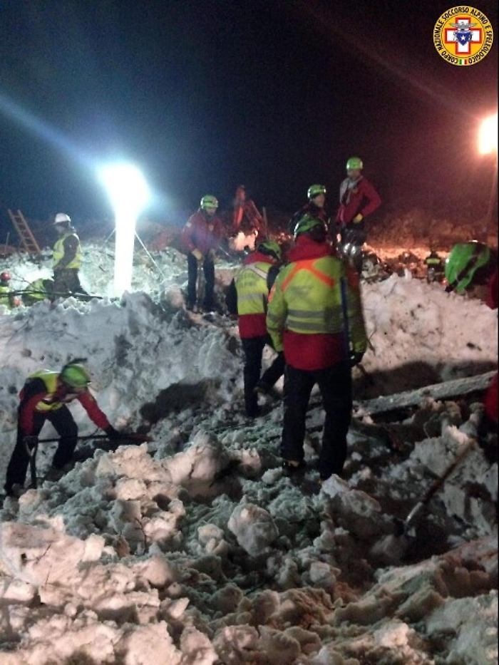 Rigopiano: M5s, colpa non &egrave; della neve