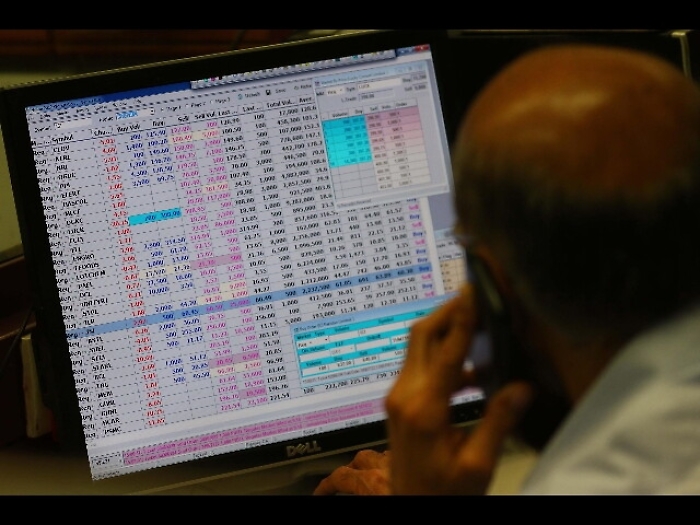 Borsa: Shanghai apre a -0,14%