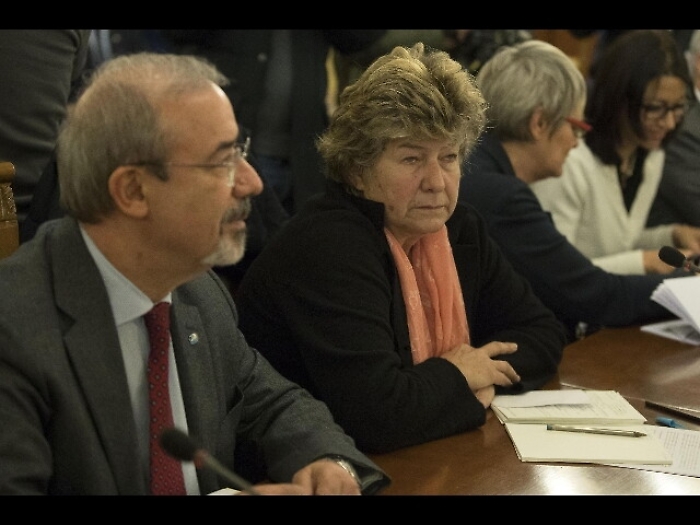 P.a: accordo rinnovi, aumento da 85 euro