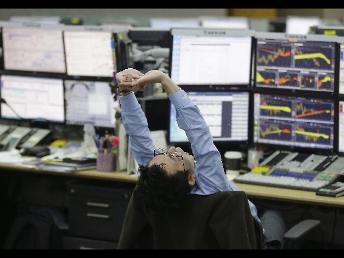 Spread Btp apre in rialzo a 164 punti