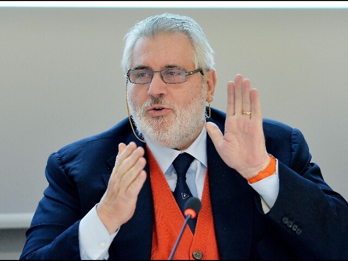 Mediobanca:Palenzona,non cediamo quota