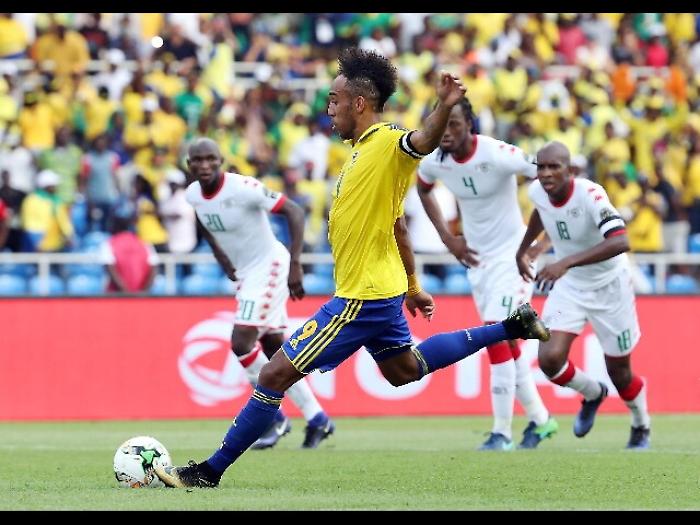 Lewandowski:Aubameyang resti in Germania