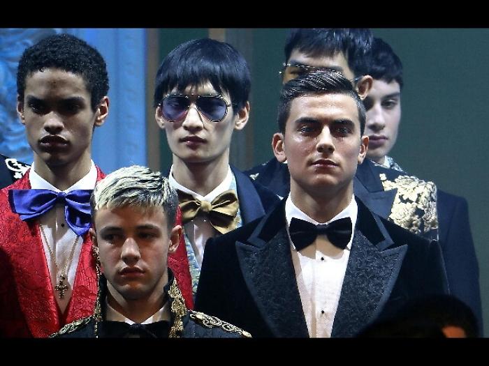 Dolce e Gabbana, sfila anche Dybala