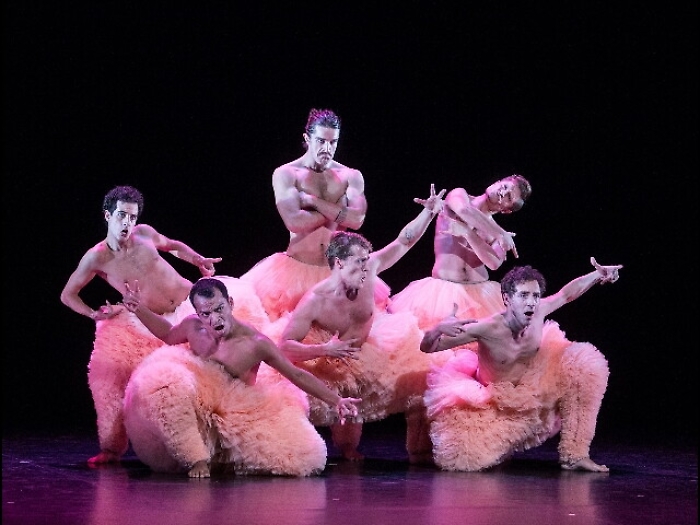 Chicos Mambo al Duse di Bologna in Tut&ugrave;